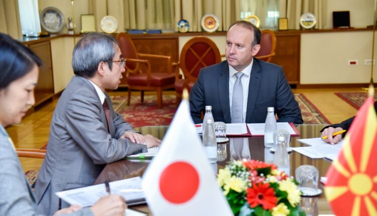 Takimi i Kryetarit Gashi me ambasadorin japonez Kazuja