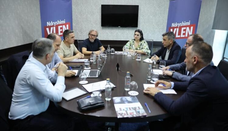 Takohen liderët e VLEN-it: “Do të bëhemi  simbol i bashkimit kombëtar të shqiptarëve”