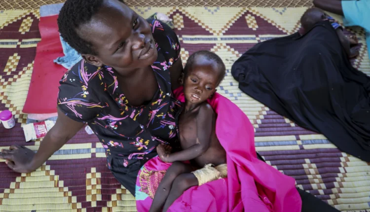Kequshqyerja dhe sëmundjet po rrisin numrin e varreve në kampet sudaneze