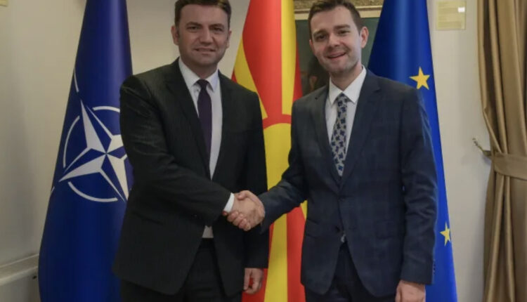 Shefi i ri i diplomacisë maqedonase rishikon vendimet e Bujar Osmanit