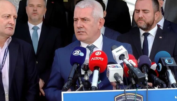 Sveçla nga Shkupi: Nuk do të lejojmë që kërkesat e vendeve të treta të vështirësojnë qarkullimin e lirë të qytetarëve