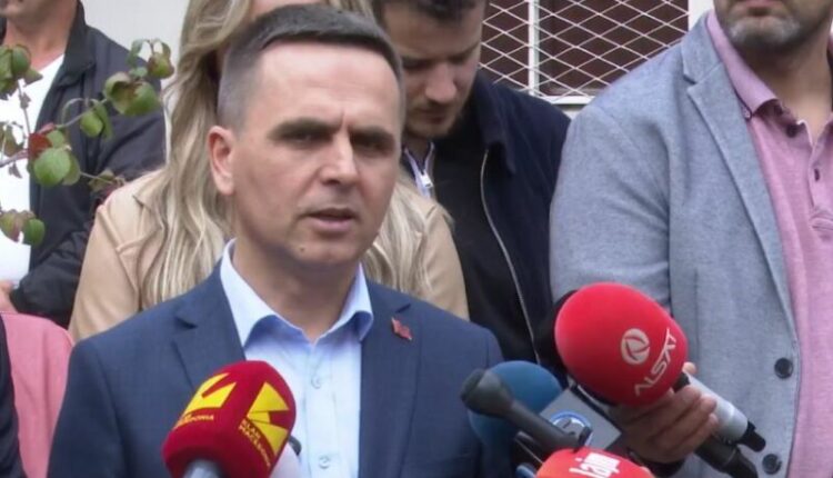 Kasami: Nuk është Dimitrievski ai i cili përcakton se ku dhe si do të përdoret flamuri kombëtar