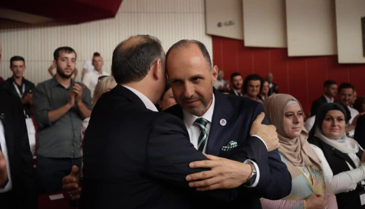 Zeqirija Ibrahimi zgjidhet kryetar i Alternativës