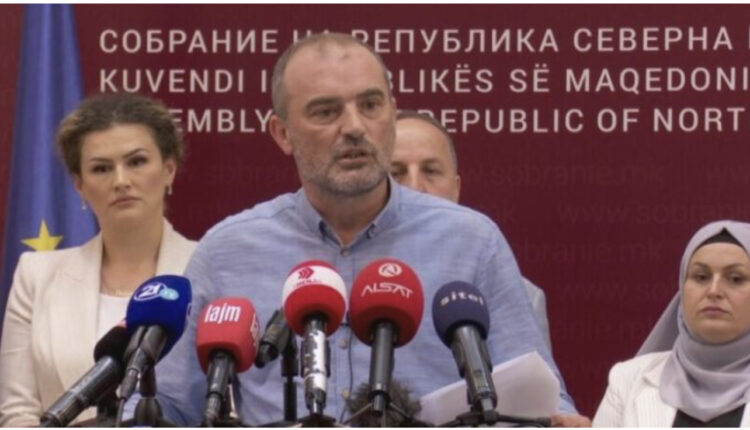 Deputetët e VLEN-it kërkojnë mbylljen e lojërave të fatit në internet