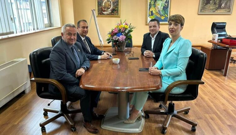 Aleanca për Shqiptarët: Ndale dorën Arben, dy maqedonas edhe në Fondin Shëndetësor
