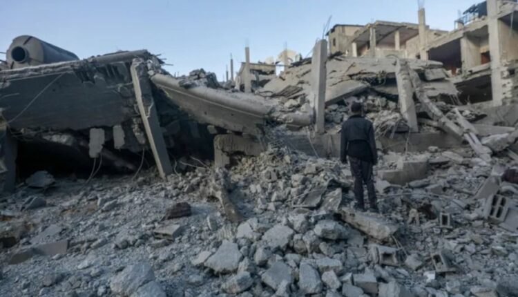 Hamasi thotë se të paktën 20 persona janë të vrarë në sulmin ajror në zonën humanitare të Gazës
