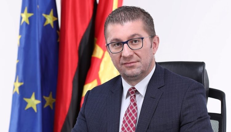 MICKOSKI DO TA UDHËHEQË DELEGACIONIN E MAQEDONISË NË SAMITIN E NATO-S, NUK MERR ME VETE ASNJË SHQIPTAR