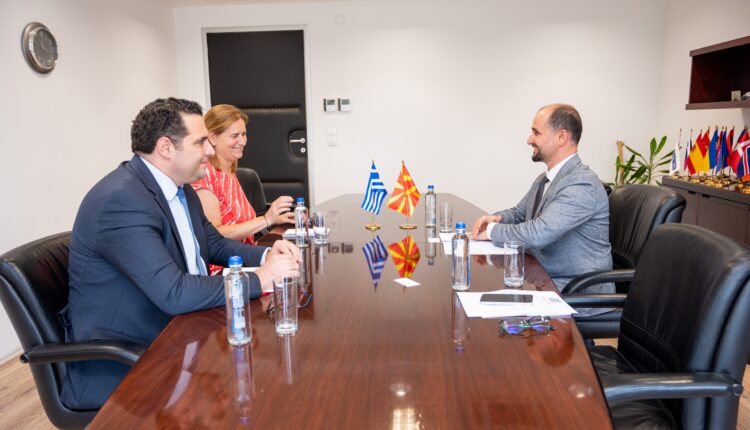 Takim i ministrit Murtezani me ambasadoren greke Filipidu