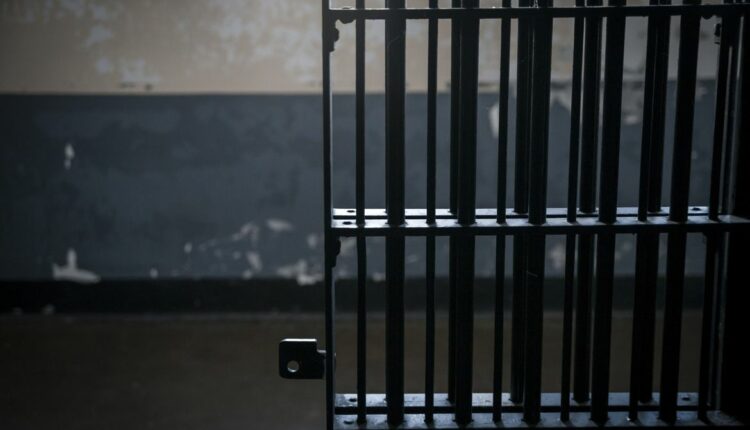 Vdes një i burgosur në Gjilan, SHKK thotë se ishte i sëmurë por s’kishte simptoma për përkeqësim të gjendjes shëndetësore