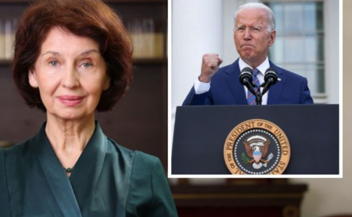 Siljanovska ia uron presidentit Biden Ditën e Pavarësisë së SHBA-ve