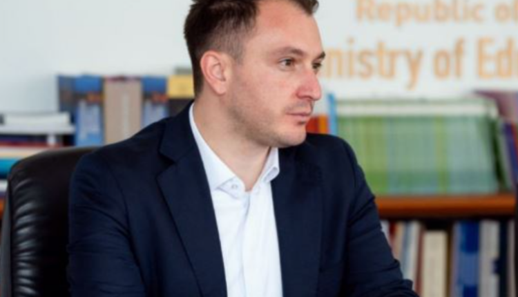 Problemi me internetin në botë, Andonovski: S’janë prekur institucionet shtetërore, ka disa informacione për sektorin privat