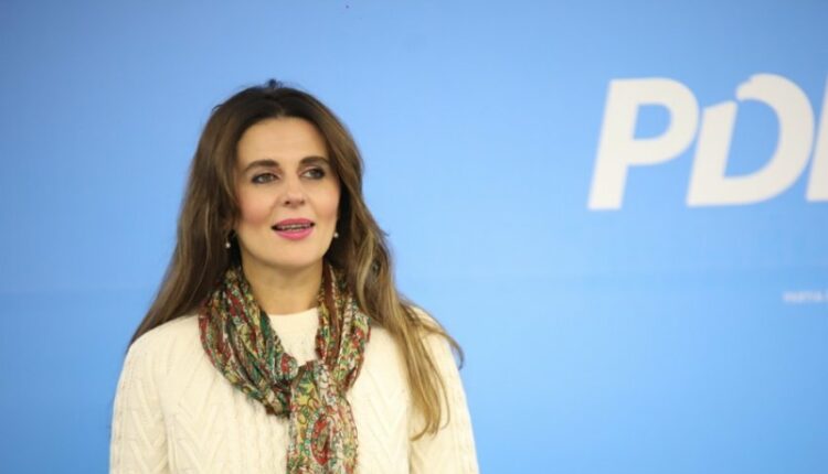 Çitaku e fajëson Qeverinë për heqjen e vizave për serbët me pasaporta të Serbisë