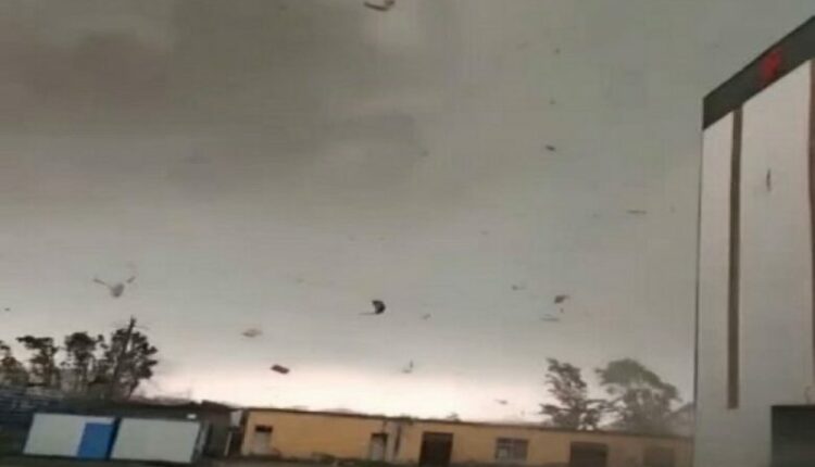 ​Tornado godet Kinën, raportohet për viktima