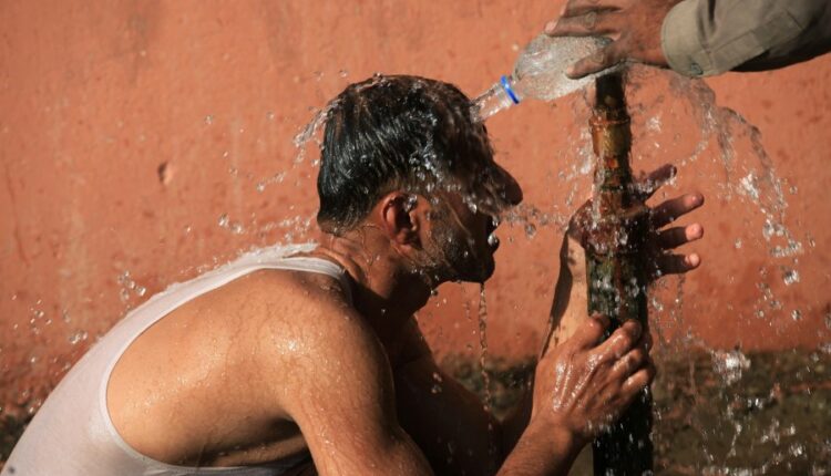 Në Shqipëri temperatura ‘përvëluese’ deri në 38 gradë C