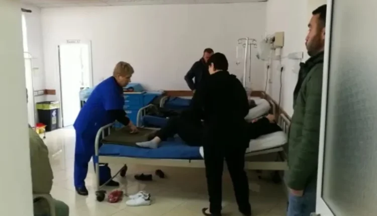 Helmim masiv në Bulqizë, 56 persona paraqiten në spital