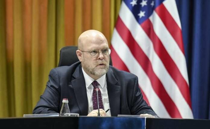 “SHBA dënon sulmin në Veri”, Hovenier: S’e dimë kush fshihet pas, mbështesim Kosovën