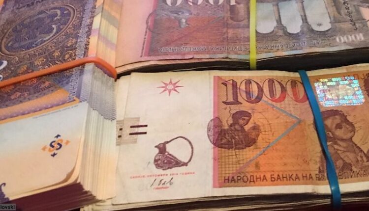 Në Maqedoni rriten kreditë konsumuese dhe ato për banesa! Rënie te kreditë për automjete