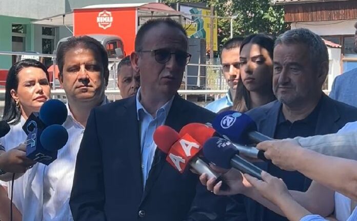 Reagime pas emërimit të u.d drejtorë të rinj të Klinikave/ Taravari thotë se ka më shumë shqiptarë se sa para 4 muajve