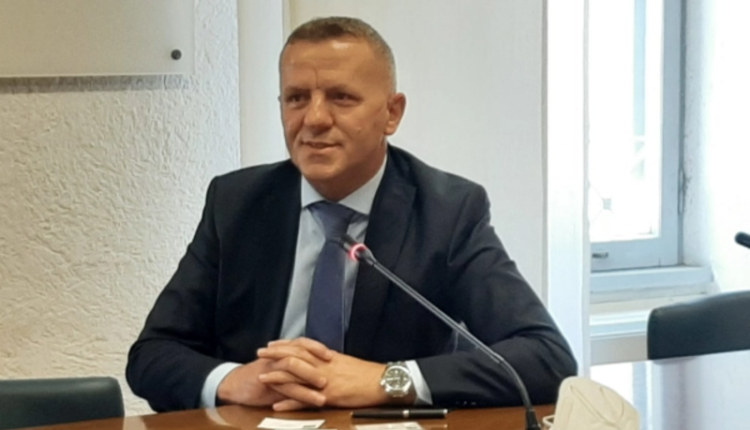 Çka po ndodhë me ambasadorin Vesel Memedi, thirret në MPJ në Shkup?!