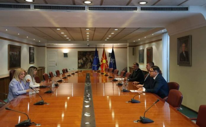 Mickoski: Qeveria nuk heq dorë nga reformat në drejtësi