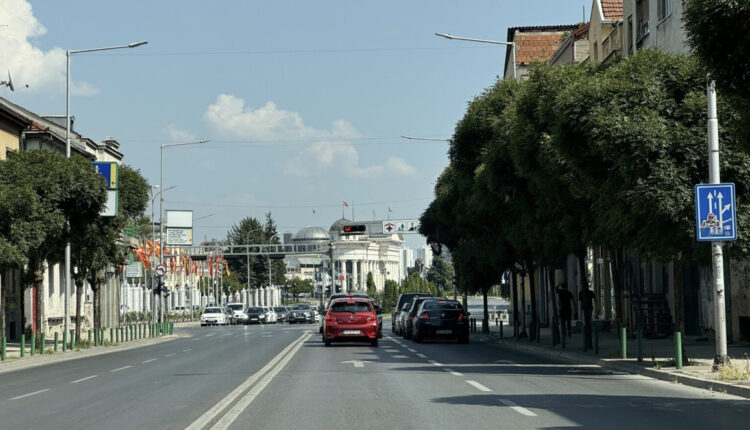 Më shumë se 50,000 vetura me regjistrim të skaduar çdo ditë lëvizin në rrugët e Maqedonisë