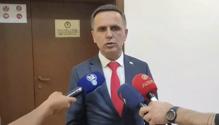 Kasami: Këshilli i komunës së Tetovës propozon formimin e komisionit për ndryshimin e emrave të rrugëve