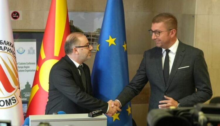 Dogana me dy zëvendësdrejtorë! Edhe Ligjin e ndryshojnë për t’ia dhënë një post ZNAM-it
