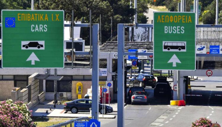 Në vendkalimet kufitare “Tabanoc” dhe “Bogorodicë” pritet rreth 30 minuta