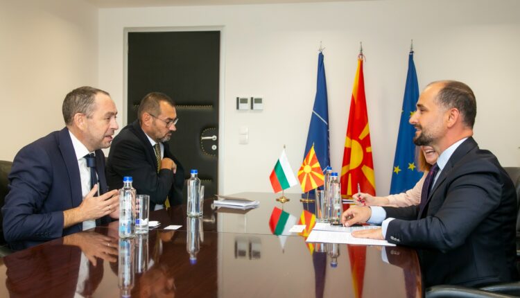 Takim lamtumirës i Murtezanit me ambasadorin bullgar Angellov
