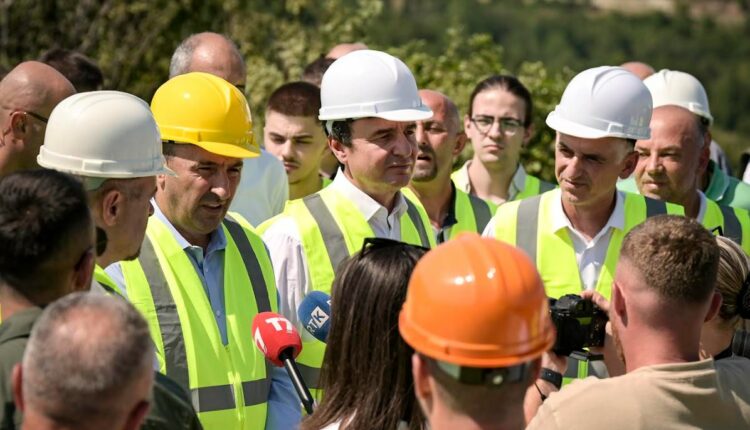 Nisin punimet në rrugën Prizren – Tetovë, i pranishëm edhe Kurti