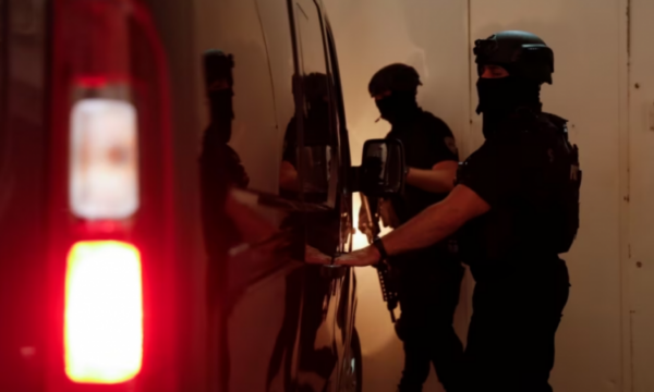 EUROPOL tregon si u kap në Prishtinë punëtori i Ministrisë së Brendshme maqedonase, i dyshuar për 2-shet false