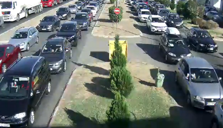 Në Tabanoc dhe Bogorodicë ka pritje të gjata për hyrje dhe dalje nga Maqedonia