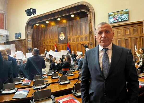 Grafit i ri antishqiptar në Bujanoc, Kamberi: Kërcënimet ndaj shqiptarëve kanë marr hov