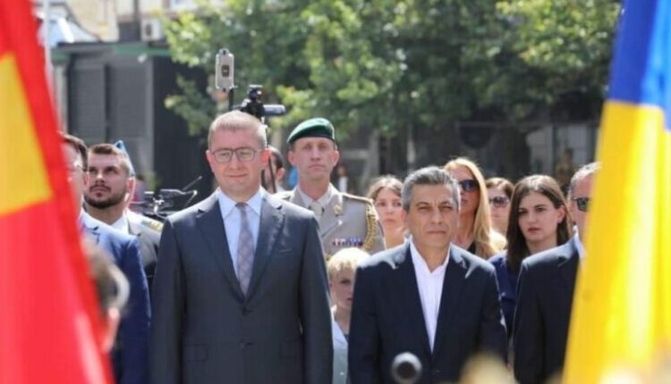 Shkup, kryeministri Mickoski dhe ministrat e tij marshuan për Ukrainën