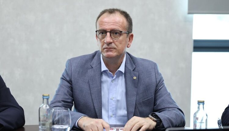 Taravari: Lum ata që gjumin e bëjnë të qetë…e mjerë ata që frika i mban zgjuar natë e ditë!
