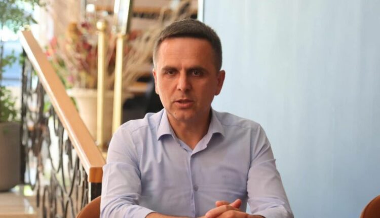 Kasami paralajmëron ndryshimin e emrave të rrugëve: Do të jetë proces gjithëpërfshirës dhe transparent