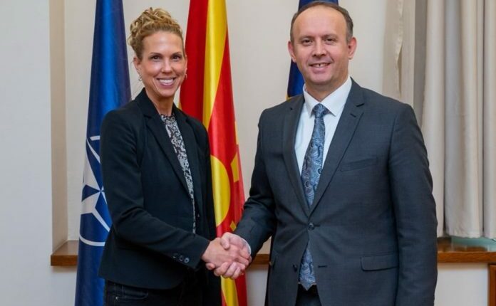 Gashi pas takimit me zv.ambasadoren amerikane: Ishte një takim miqësor dhe mbështetës për punën tonë në Kuvendin e RMV-së