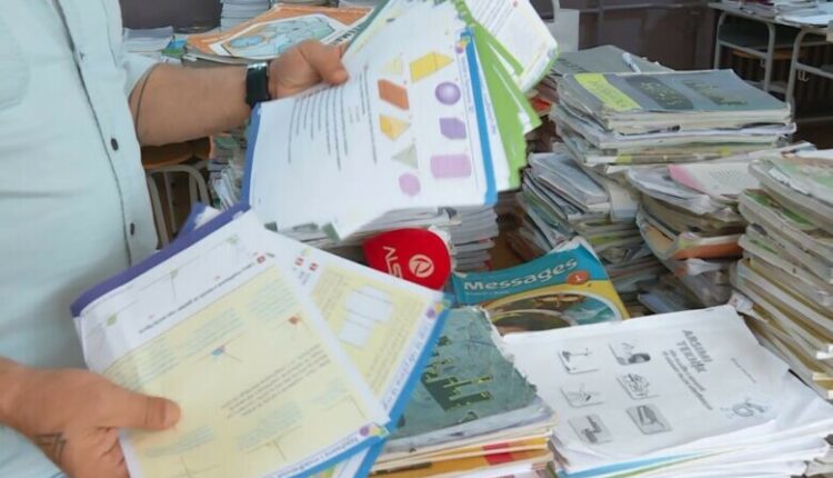 Po shpërndahen librat për vitin shkollor 2024/25