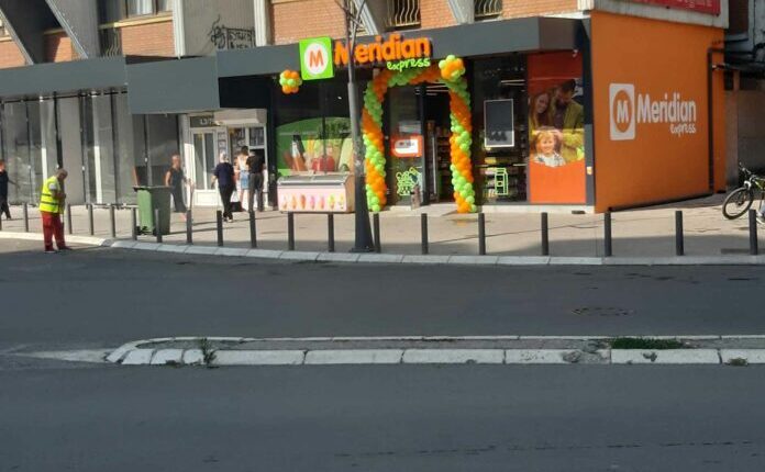 Serbët në veri me thirrje për bojkot të bizneseve shqiptare