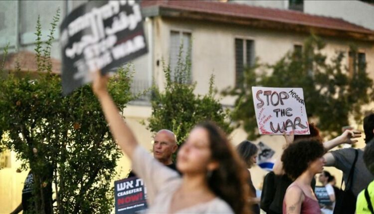 Familjet e pengjeve izraelite i kërkojnë Netanyahut të ‘tregojë lidership’ në negociatat e ardhshme