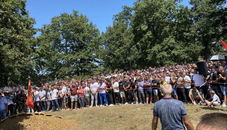 Rekomandohet suspendimi i komandantit të Policisë në Skenderaj, dyshohet se shkoi në të pame për Faton Hajrizin