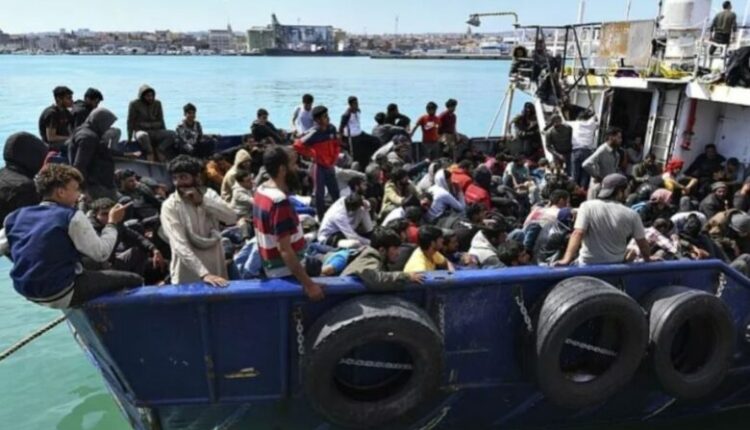 Mbretëri e Bashkuar, mbi 25 000 emigrantë kanë hyrë përmes Kanalit ‘La Mansh’