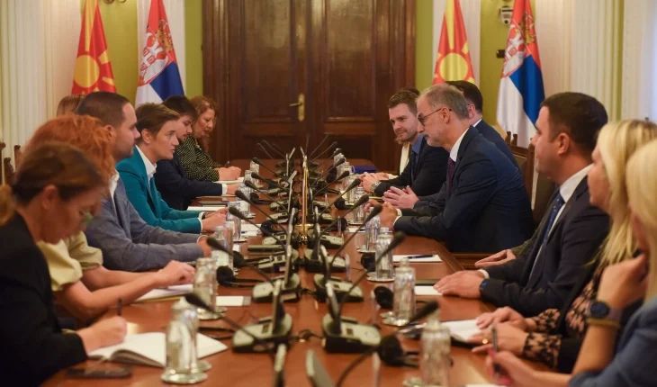 Stoillkoviq, Nikollovski dhe Mucunski në Beograd në takim me kryetaren e Kuvendit, Ana Bërnabiq dhe Momiroviq