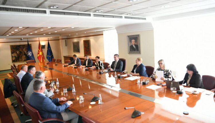Mickoski në takim me SASHK: Do ta përmirësojmë standardin e punëtorëve përmes dialogut të përbashkët dhe masave që do të japin rezultate