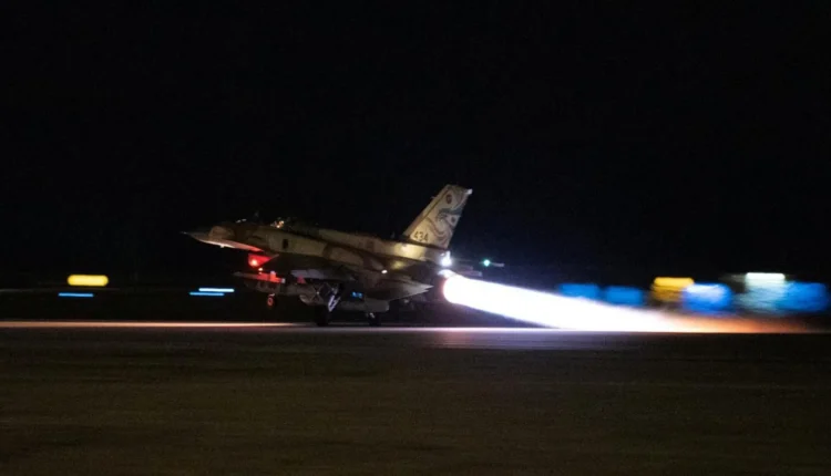 Izraeli kryen sulme ajrore në Libanin jugor, godet mbi 100 raketahedhës të Hezbollahut