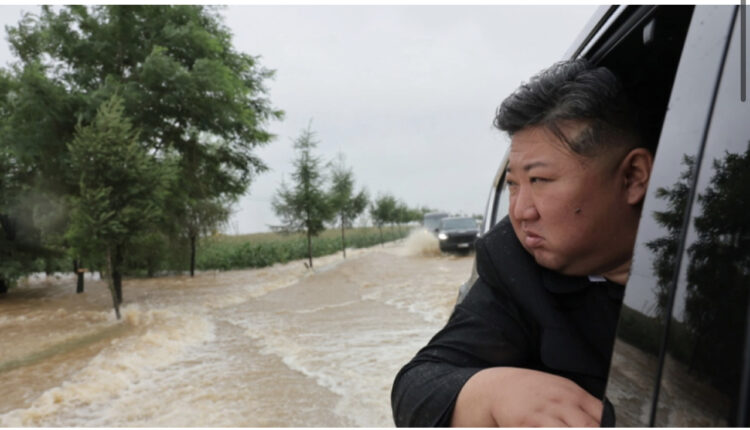 Përmbytjet me mijëra viktima në Korenë e Veriut, Kim Jong Un urdhëron ekzekutimin e rreth 30 zyrtarëve