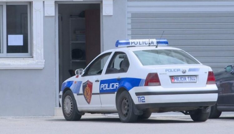 Arrestohet një 32-vjeçar në Tiranë, dyshohet se theri me thikë gruan e tij