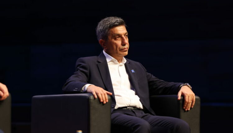Izet Mexhiti: Mbyllëm rreth 50% të kazinove, nuk e kemi ndërmend të ndalemi!