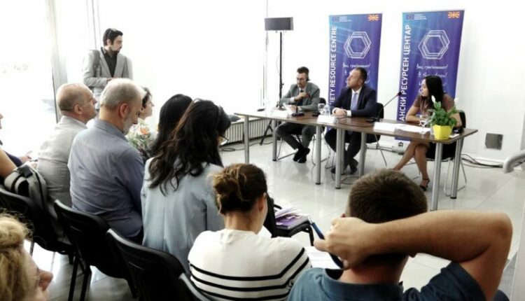 OJQ-të kërkojnë miratimin e ligjeve që ndërlidhen me punën e tyre