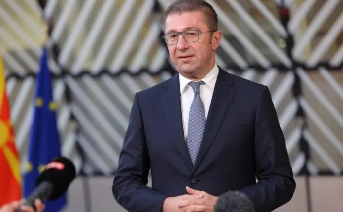 Mickoski: Janë të padrejta kushtet që i janë vendosur Maqedonisë së Veriut